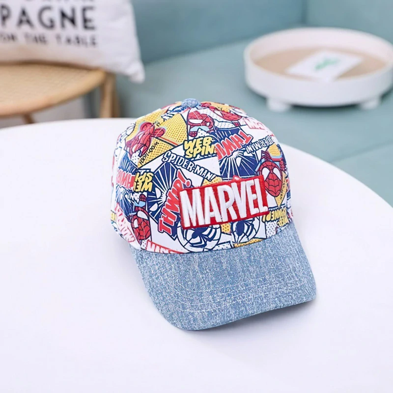 Dětská kšiltovka Komiks Marvel s potiskem a nášivkou M