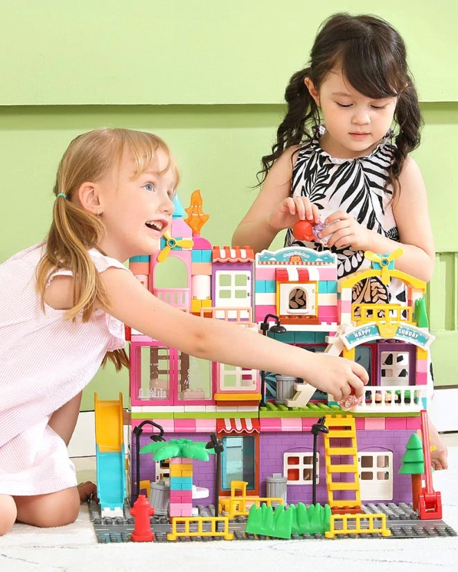 Stavebnice pro holky velká 3 patrová vila, 400 dílků, spousta vybavení a figurky, velké kostky pro děti 3+