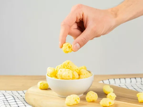 MIXIT Křupavý sýr do kapsy irský cheddar 20 g