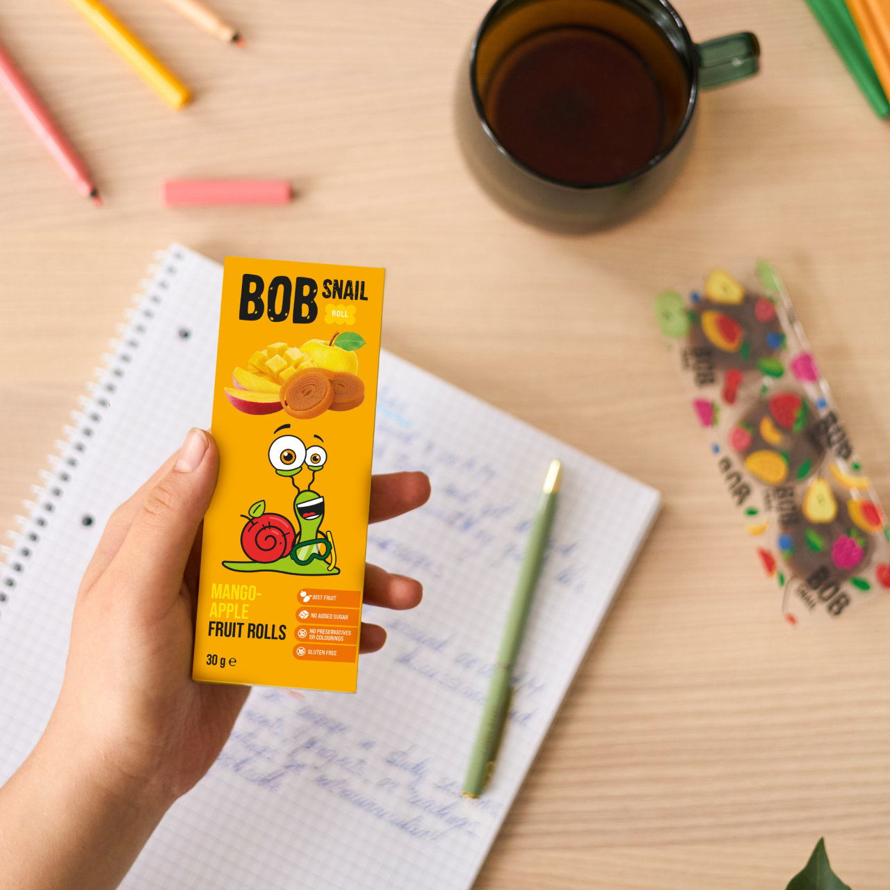 Bob snail Šnek BOB Ovocné rolky mango a jablko 30g