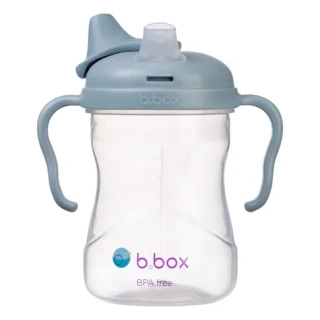 b.box Hrneček s pítkem 4m+ - světle modrý 240 ml